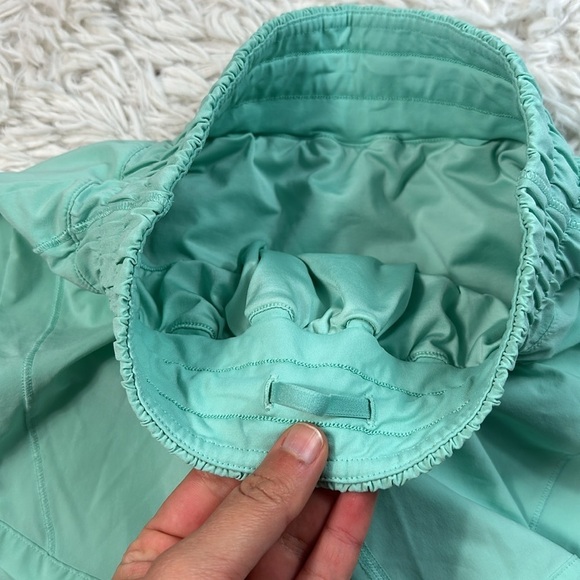 Lululemon Track That Mid-Rise Lined Short 5" Wild Mint - Picture 3 of 7